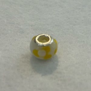 Pandora Charm White & Yellow Flowers
